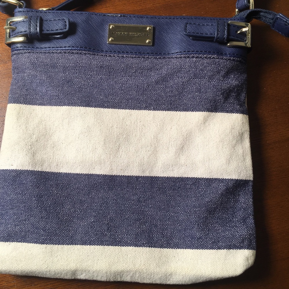 Tommy Hilfiger Bag - Picture 6 of 7